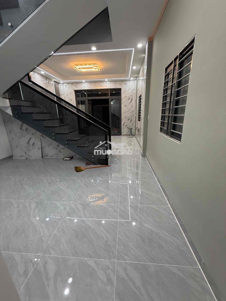 Bán nhà sổ riêng thổ cư hoàn công - 2