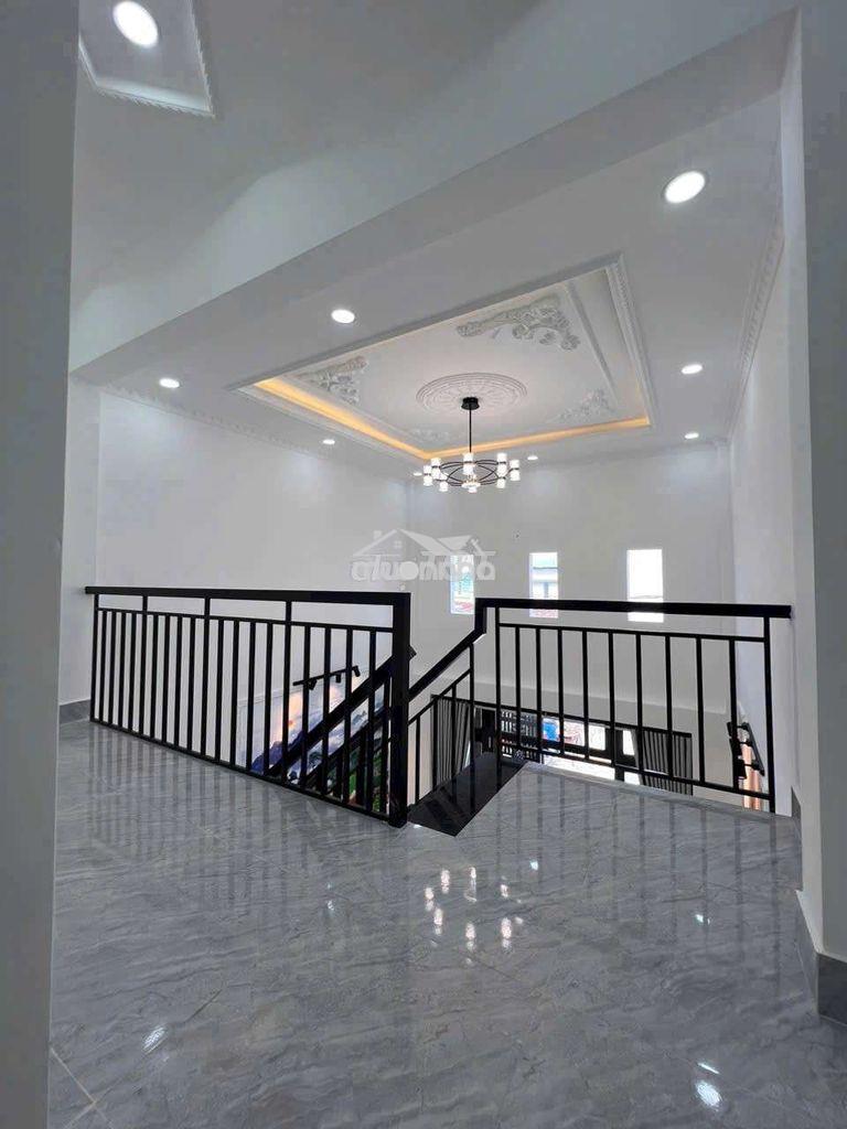 Cho thuê nhà mới keng 4x14 3 pn 2wc 5tr tháng - 2