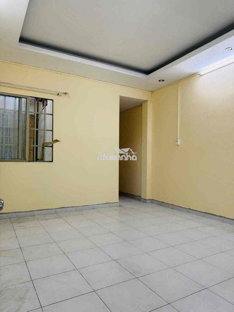 Nhà ngay chợ minh phát. trệt lửng 2pn 2wc. xe hơi đỗ cửa - 4