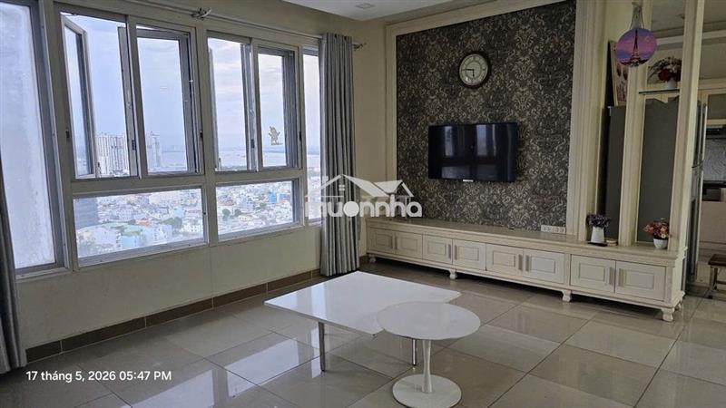 Cho thuê căn hộ 160m2, 3pn, 4wc, nội thất.