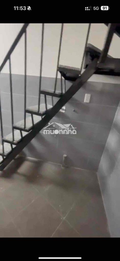Nhà cho thuê nguyên căn 2 phòng ngủ 1 trệt 1 lầu gần aeon tân phú 5tr - 3