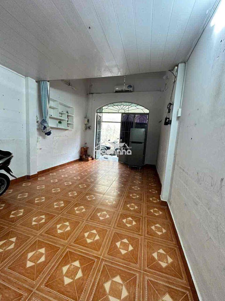 Nhà 49/41/6 bùi quang là, p. 12 . dt: 3,5x10,5m - 1 gác / ở liền - 3