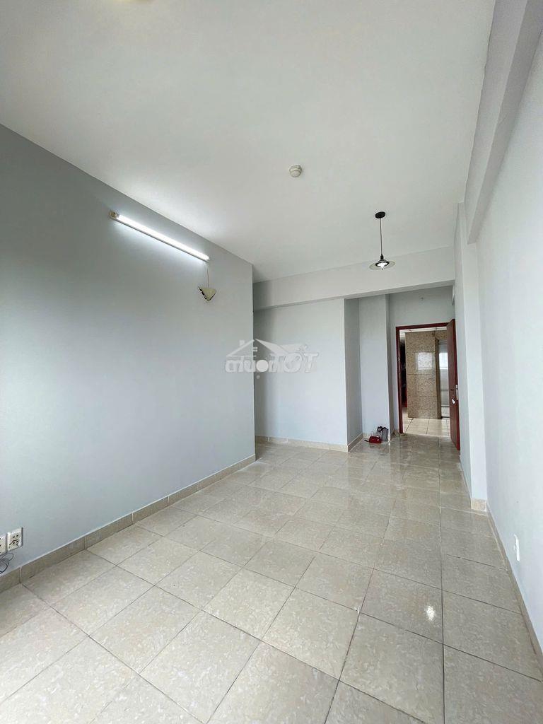 Căn góc 70m2 giá 1 tỷ 300 triệu,chìa khóa trao tay,2pn,2wc,ban công