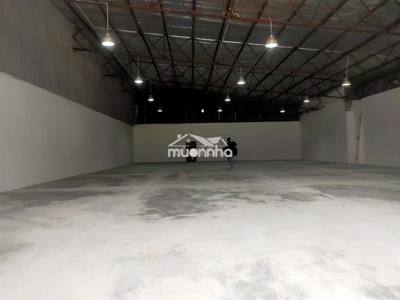 Cho thuê kho xưởng 280m lũy bán bích