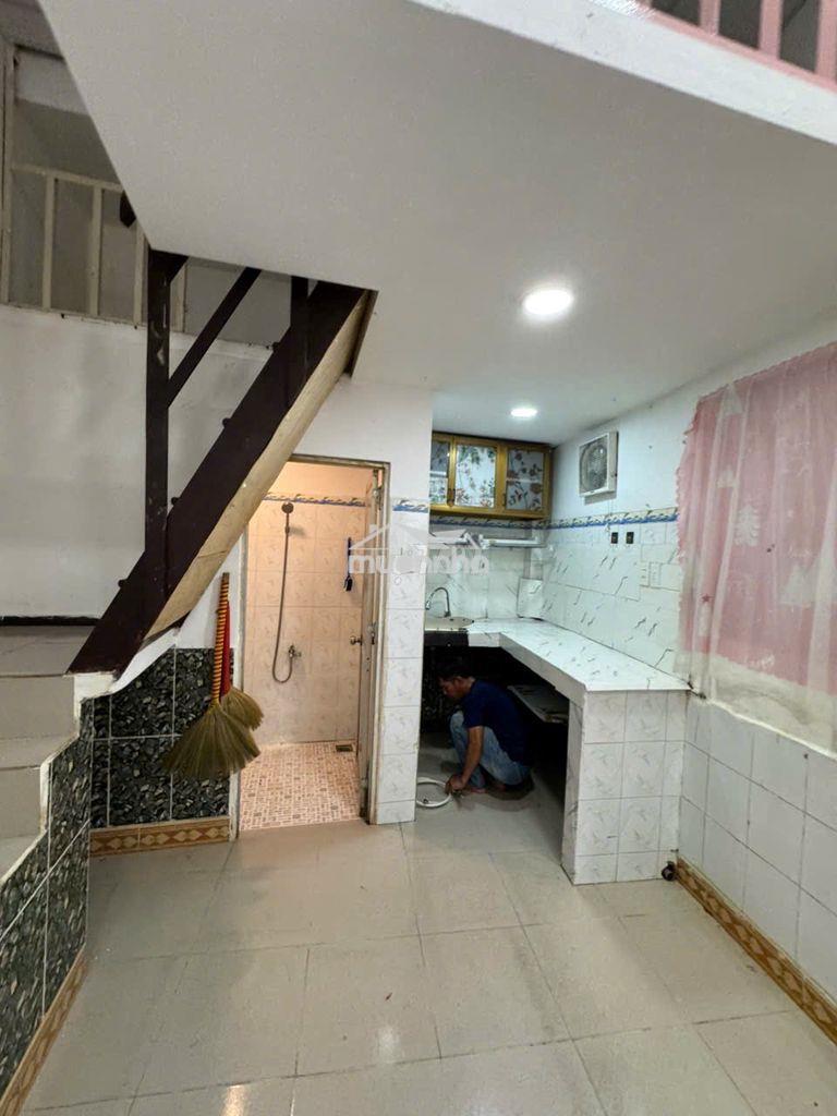 Cho thuê  nguyên căn nhà cấp 4 hẻm 49 ,quận 4 ,đường khánh hội - 2