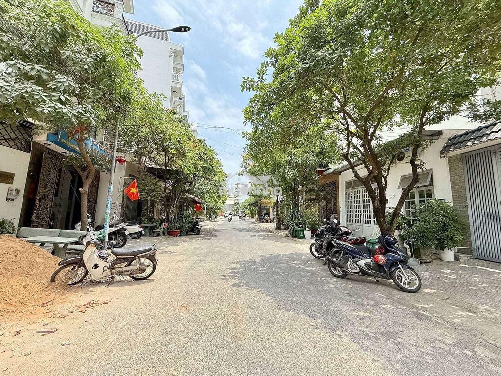 Siêu phẩm ngang 5,5m 4 tầng thang máy hẻm 13m thông tân chánh hiệp 10 - 4