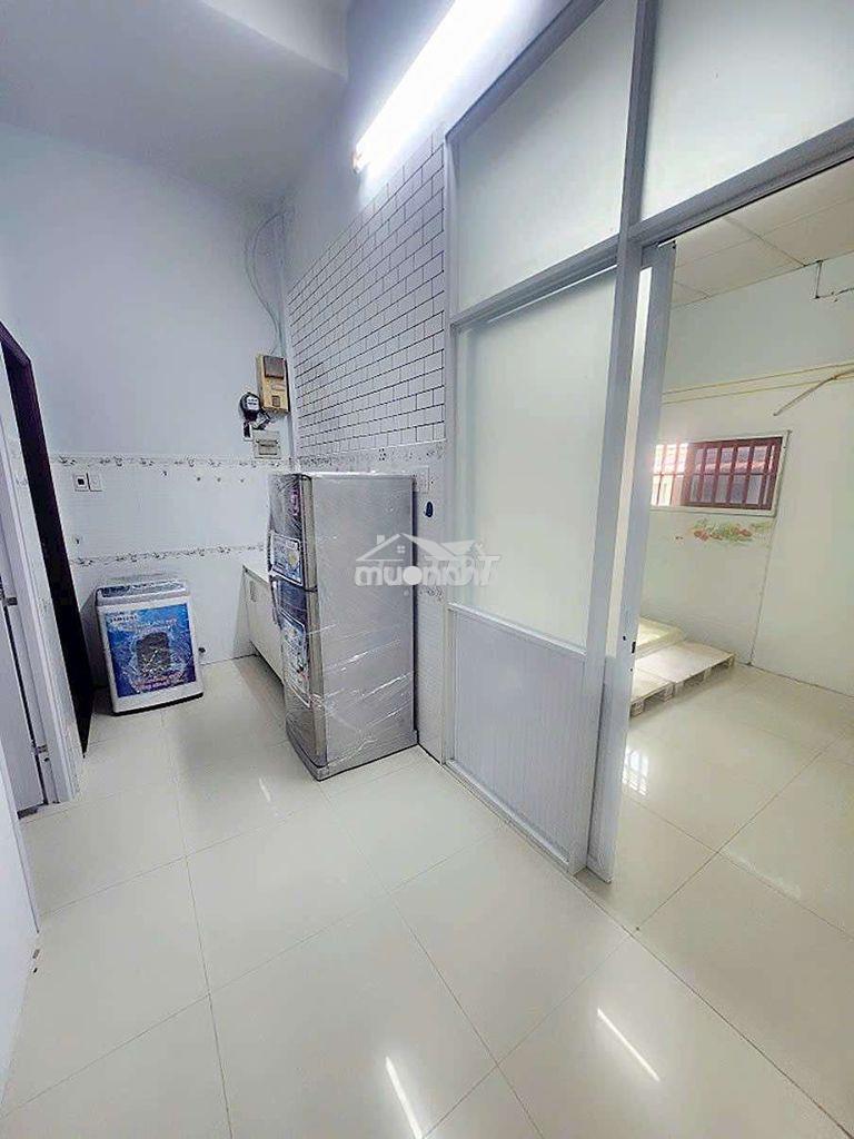 Phòng chdv có 2pn riêng có bếp nấu ăn cửa sổ thoáng mát