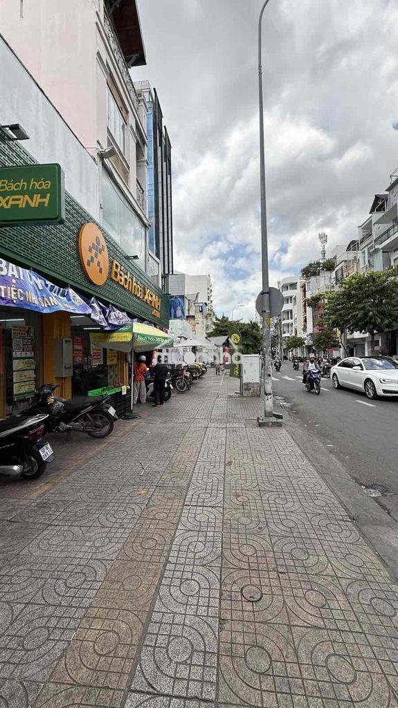 Bán nhà q10- 3 tầng- full nội thất chỉ 4 tỷ nhỉnh