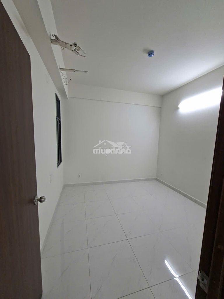 Cho thuê green river 3 phòng ngủ 2wc giá 11tr có 3 máy lạnh, rèm. - 3