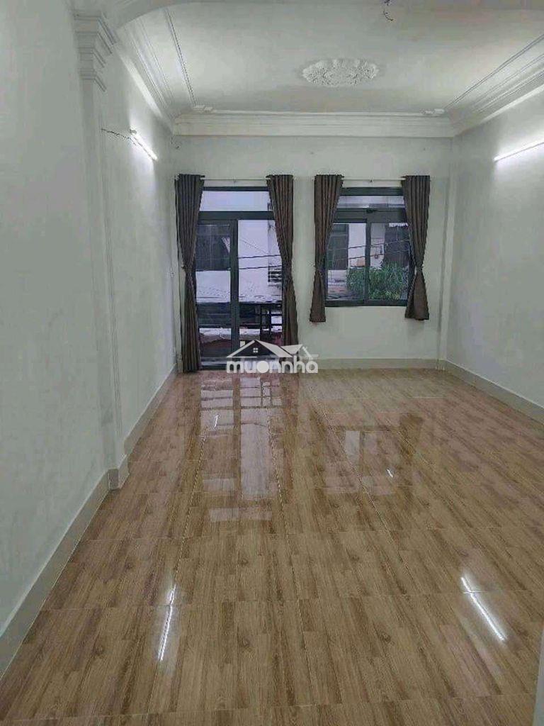 Phòng 40m2 ban công máy lạnh đường hoàng hoa thám p.12 tân bình  - Ảnh 2