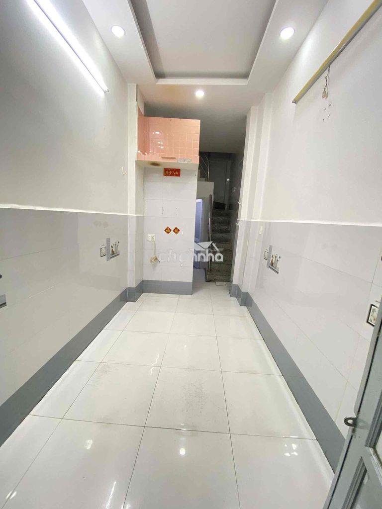 Nhà cho thuê 2pn 3 vệ sinh quận 8
