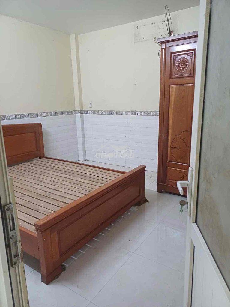 Cho thuê nhà mặt sông tx52 3pn sân rộng chs4 giá 5,5 triệu - 4