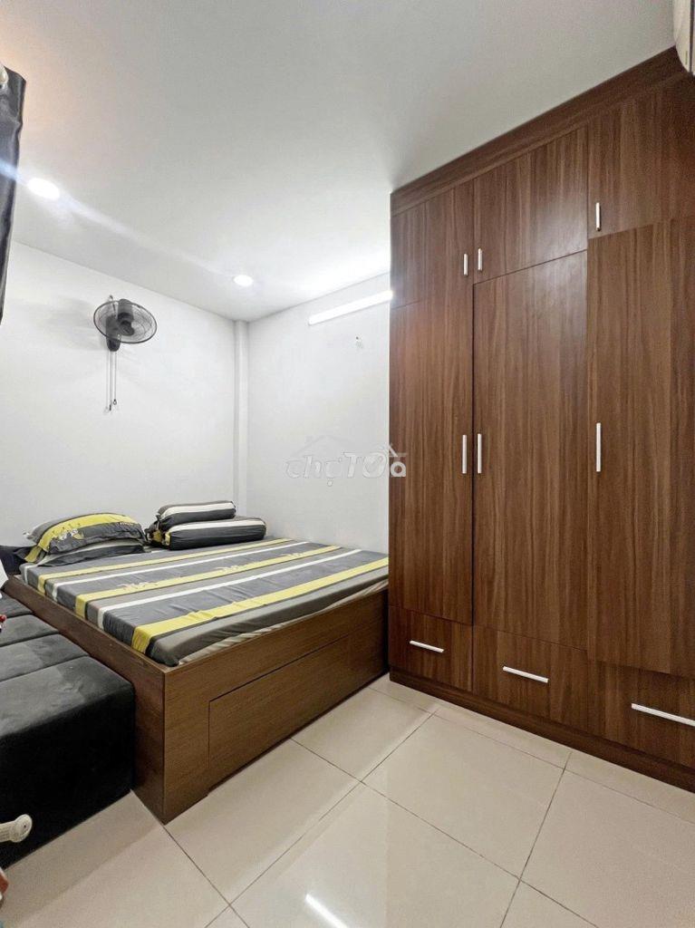 Gấp bán giảm 2 tỷ_ 100m2_ 3pn- sát mặt tiền- phù hợp ở và tích sản