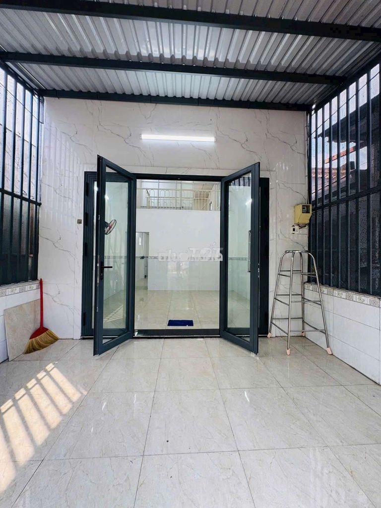 Nhà 4.2x15m, ấp bắc lân xã bà điểm cũ ngay trường thpt bà điểm