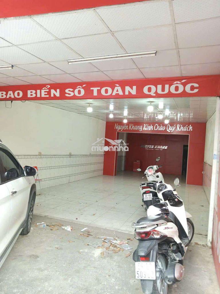 Bán nhà mặt tiền phạm hùng chính chủ.dt 5m5 x20.giá 15 tỷ thương lượng
