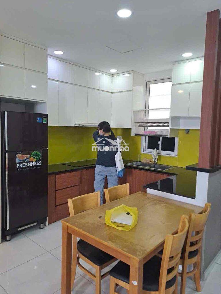 Cho thuê căn hộ rirstar full nội thất