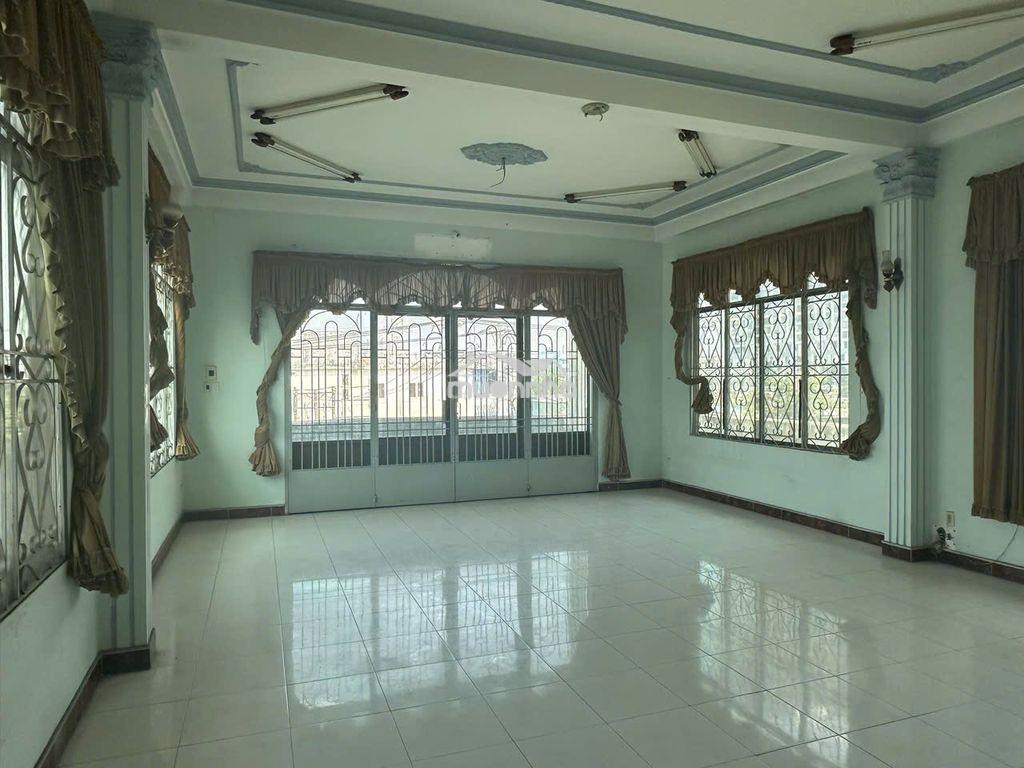 Cho thuê nhà 3 tầng mặt tiền tạ quang bửu, giá thuê 40tr/tháng - 2