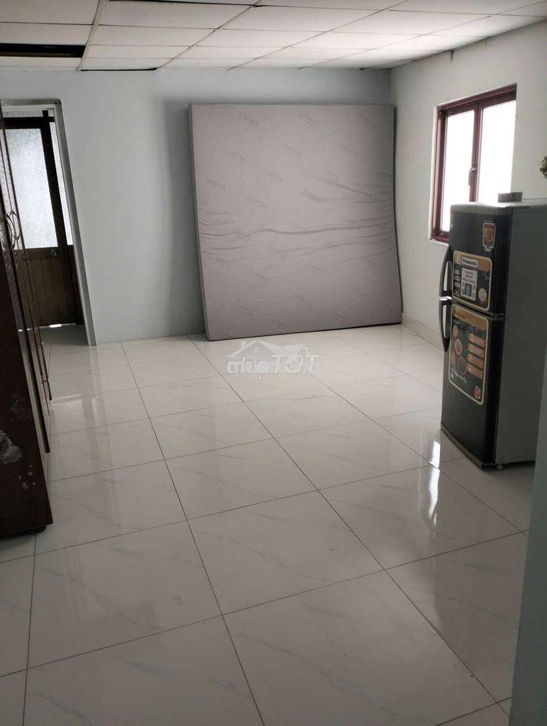 Cho thuê 1phòng trọ full nội thất dt 24m² có ban công, bếp và xe dưới  - Ảnh 3
