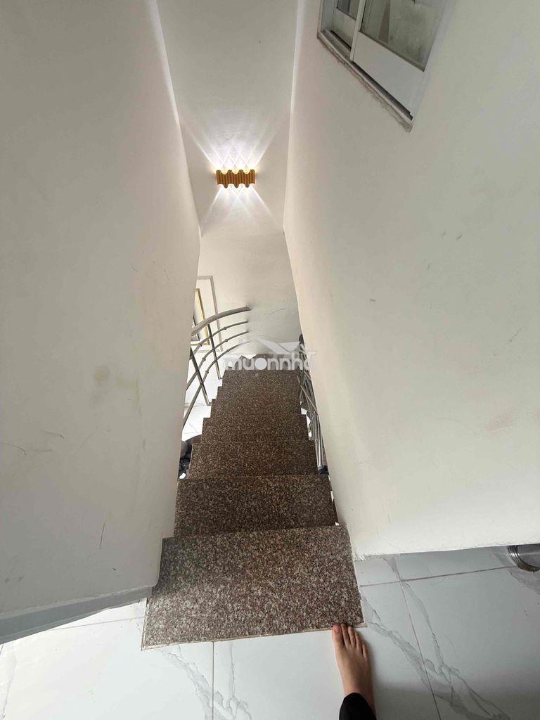 Pass hợp đồng nhà 2 lầu 1 trệt, 3 phòng ngủ 2 vệ sinh - 2