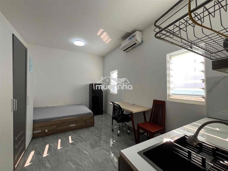 Studio - cửa sổ - full nội thất ngay võ thị sáu, quận 3