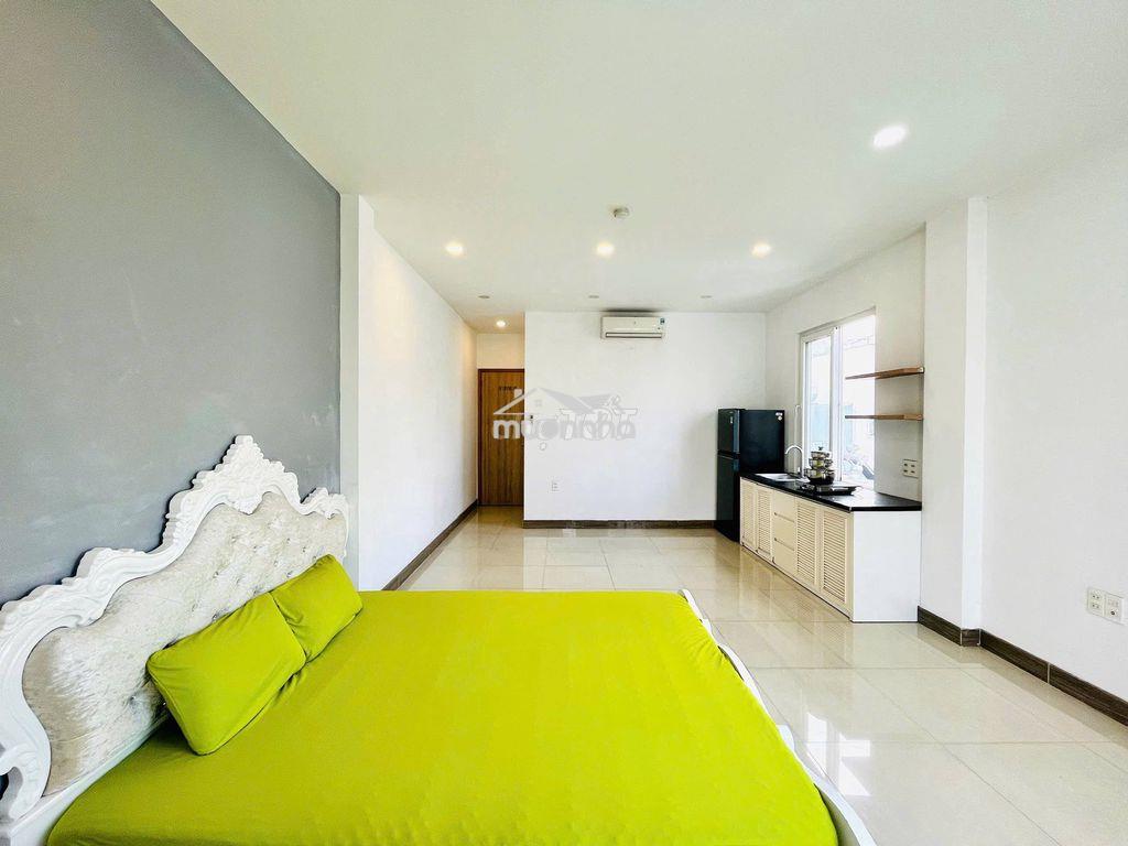 Ở ngay phòng siêu to siêu thoáng sát bến xe quận 8 nhà mới - thang máy - Ảnh 2