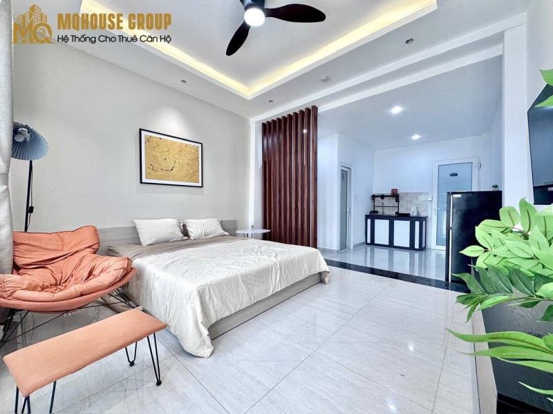 Nhà mới toanh – tone trắng gỗ cực có gu, full nội thất ✨ - 4