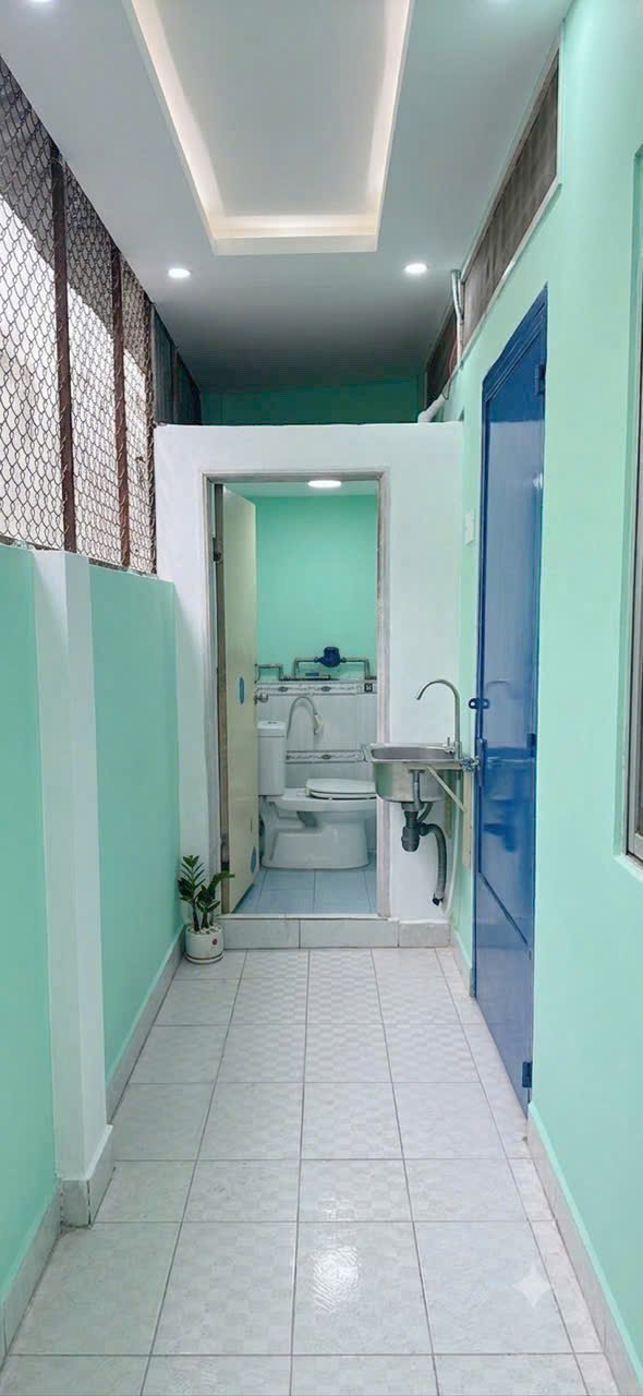 Dãy nhà trọ đoàn văn bơ, 18,5 tỷ, 202m2, 10pn, 10wc, 2 tầng, q4, - 2
