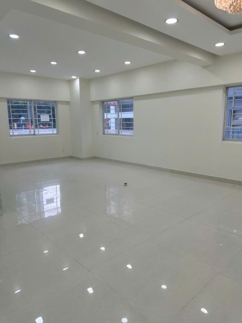 Bán căn hộ tầng trệt phú mỹ thuận. 144m2, 3pn, 3wc tiện ở, buôn bán, sổ hồng. giá: 4,9 tỷ - Ảnh 2