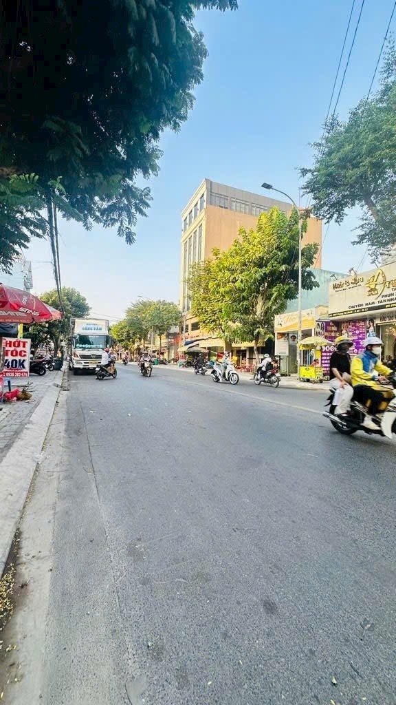 Nhà 3 tầng 4x30 mặt tiền dương thị mười, gần nguyễn ảnh thủ, vị trí kinh doanh buôn bán ngon