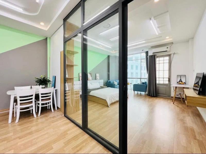 Cho thuê phòng 1pn rộng, vách kính view city, ban công riêng, tách bếp – huỳnh mẫn đạt, bình thạnh | sát quận 1 - Ảnh 3