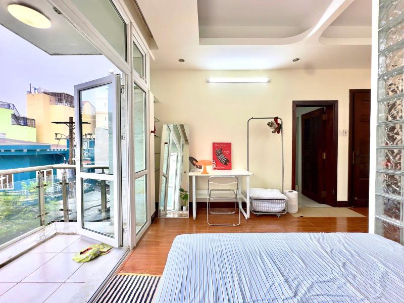 Cho thuê căn hộ ban công tách bếp 38m2 thoáng mát sát q1 - an ninh cao  - Ảnh 4