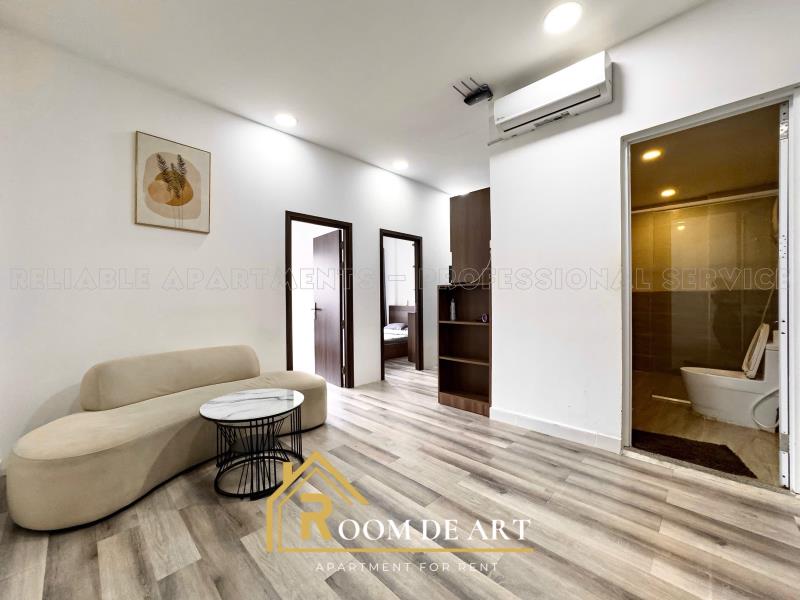 Cho thuê 2pn ban công rộng 40m2 ngay cầu thị nghè - cầu ba son - thảo cầm viên sg
