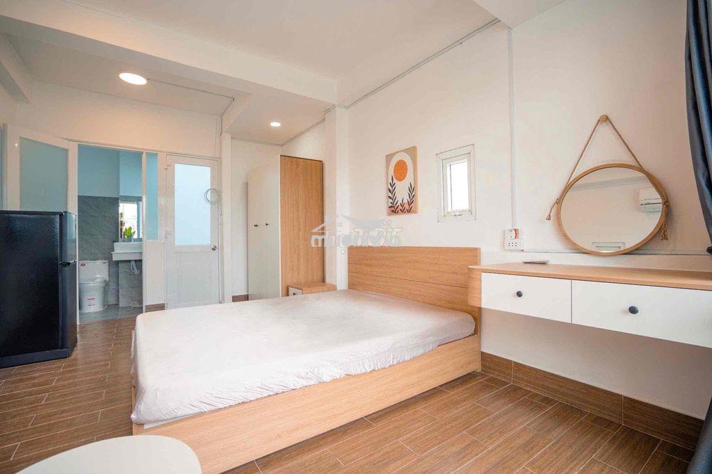 Cho thuê căn hộ trường sa quận 3 ban công máy giặc riêng gần ueh - 2