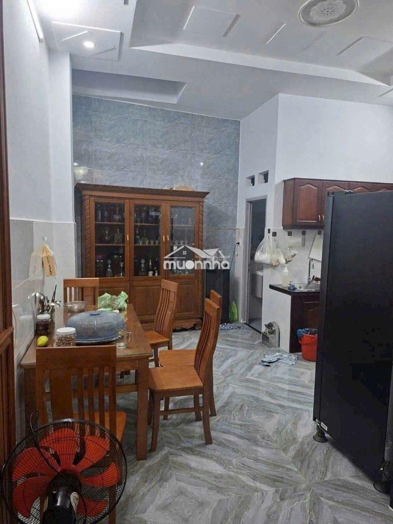 Nhà bán 1/ dương thị mười 5 x 15 : xây dựng 3lâu 4ph ngủ shr