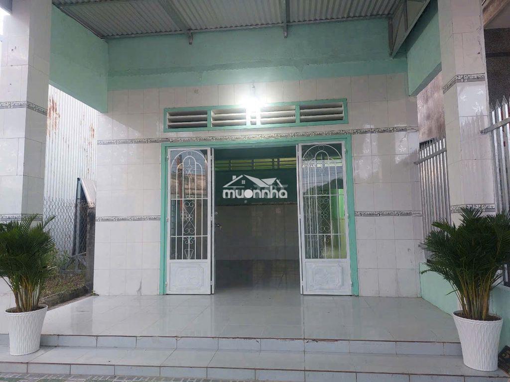 Bán gấp ăn nhà cấp 4 ở gần cầu vượt củ chi * dt: 118,8m2 shr giá 780tr - 2