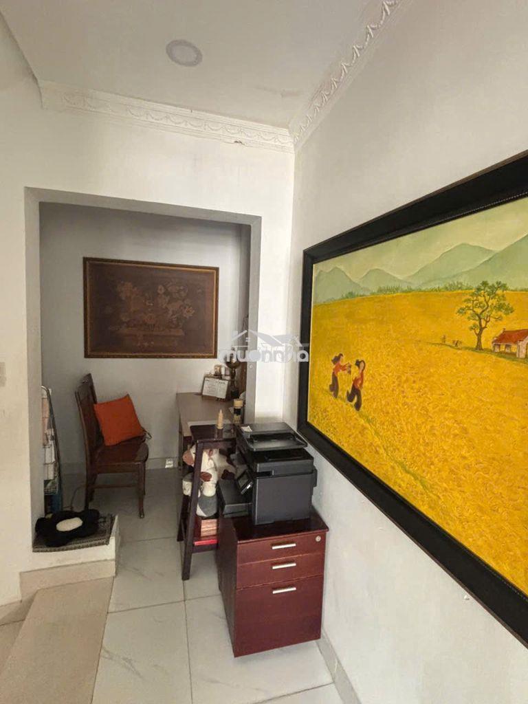 Bớt 2 tỷ cho căn penhouse sky garden3 phú mỹ hưng