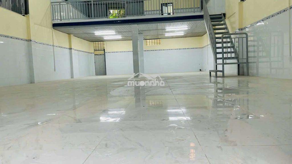 Xưởng 1/ hà huy giáp thạnh lộc quận 12  dt 10x30m có gác.giá 22tr - Ảnh 2