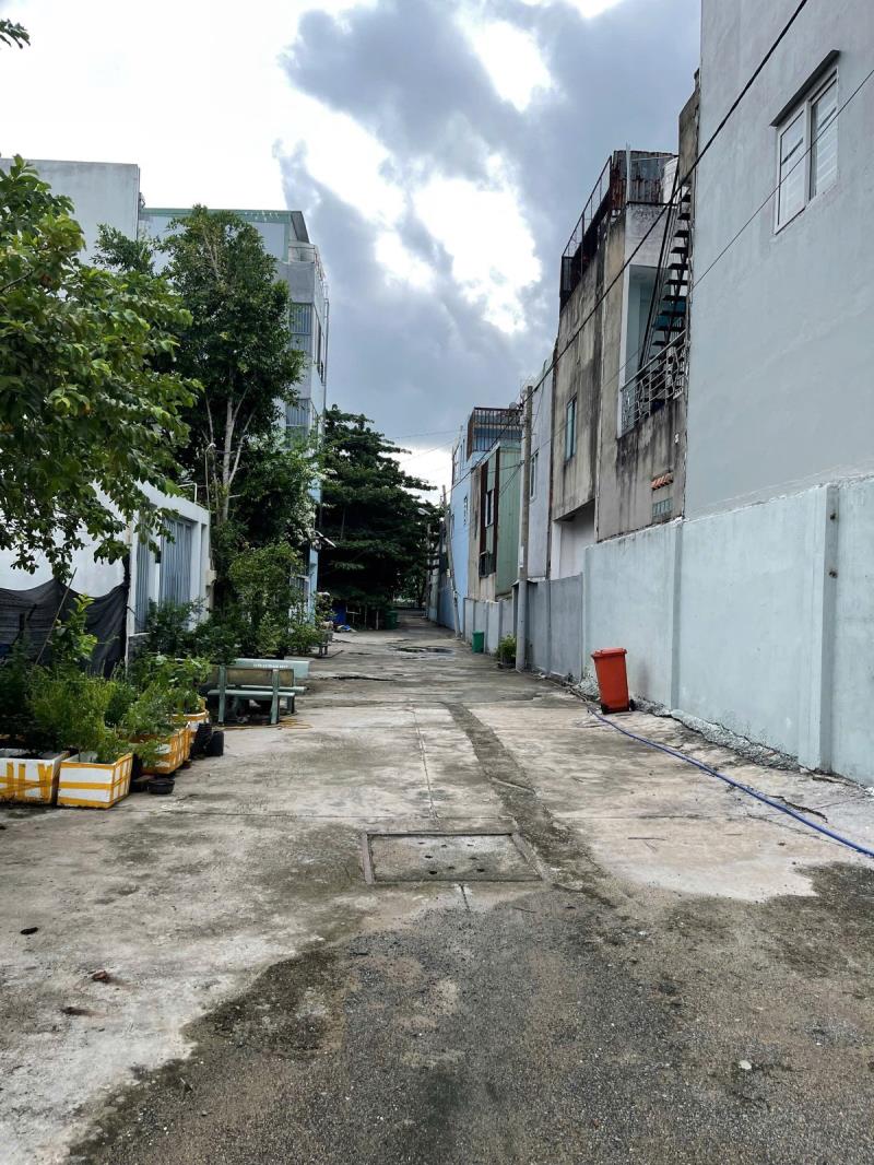 Vài trăm mét ra tô ngọc vân – đất gần 50m2 – ô tô tới đất – 3.25 tỷ