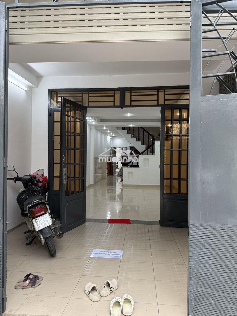Nơi đón nắng mai, ôm trọn yêu thương - 4