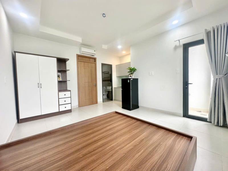 Cho thuê studio ban công cửa sổ lớn full nội thất tại đặng thùy trâm