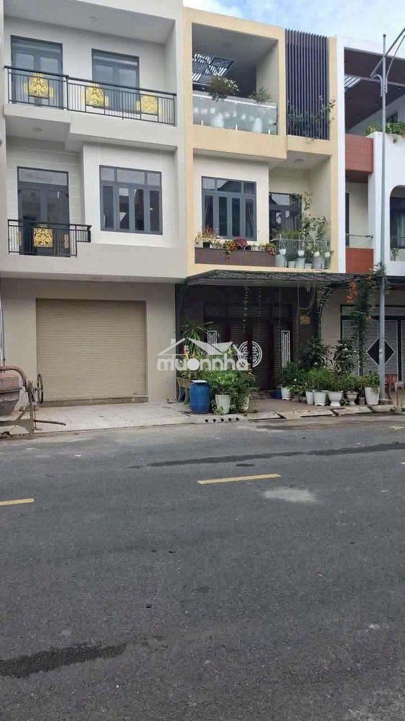Nhà phố 2 lầu trệt kdc toa xe lý thường kiệt, phường dĩ an, bình dương - 3