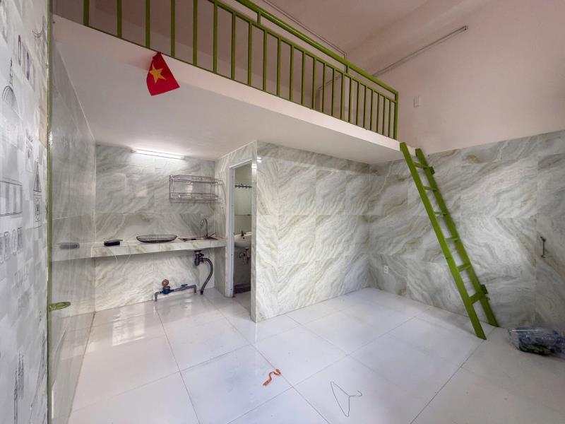 Cho thuê phòng dạng duplex cửa sổ trời - sẵn nội thất ngay bùi đình tuý - Ảnh 2