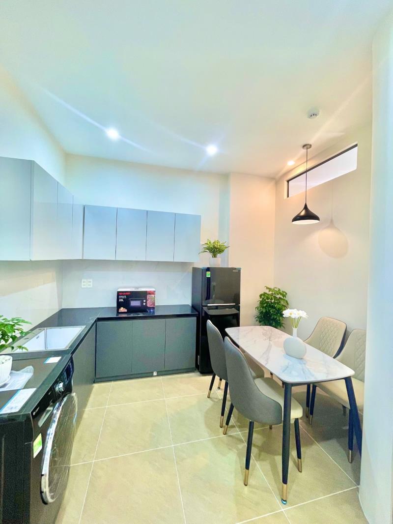 Thuê ngay căn hộ 1pn ngủ - ban công 45m2 rộng thoáng ngay chợ bà chiểu sát q1 an ninh cao thuận tiện di chuyển - Ảnh 3
