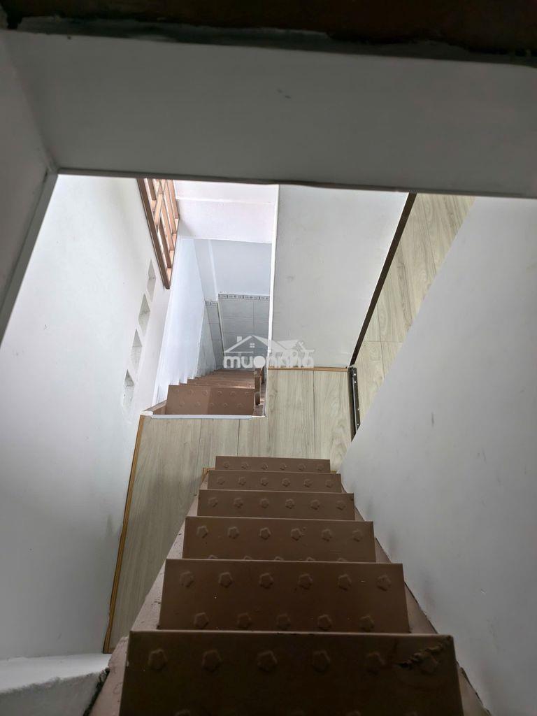 Nhà nc - cách mạng tháng tám 15m2 1 trệt 3 lầu 3 phòng ngủ riêng - Ảnh 4