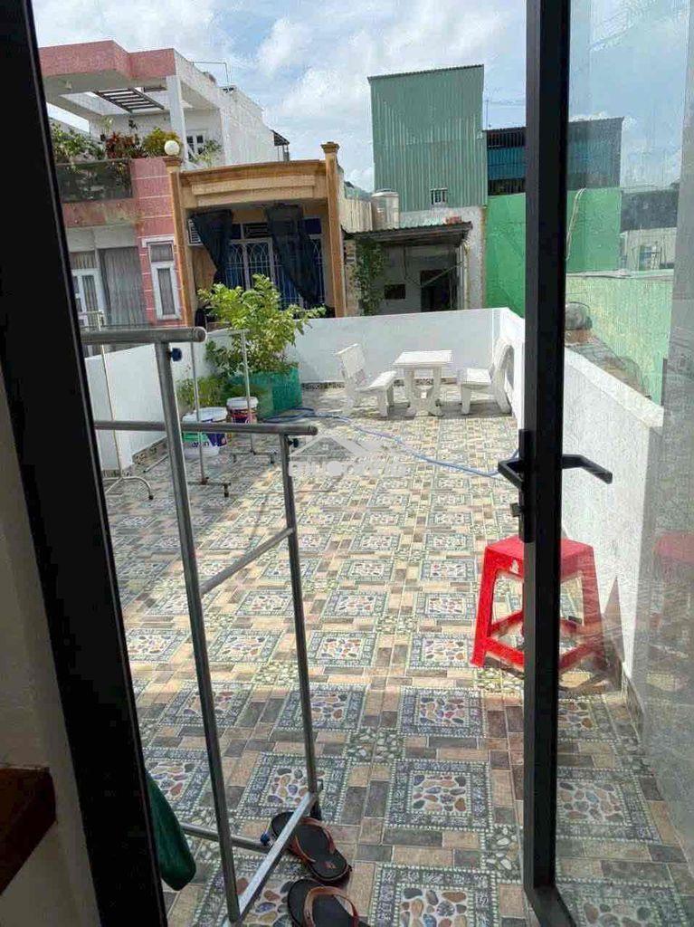 Cho thuê nhà hẻm hồng lạc p11 tân bình. dt: 4m x 17m 2 lầu. 3p 13tr - Ảnh 3