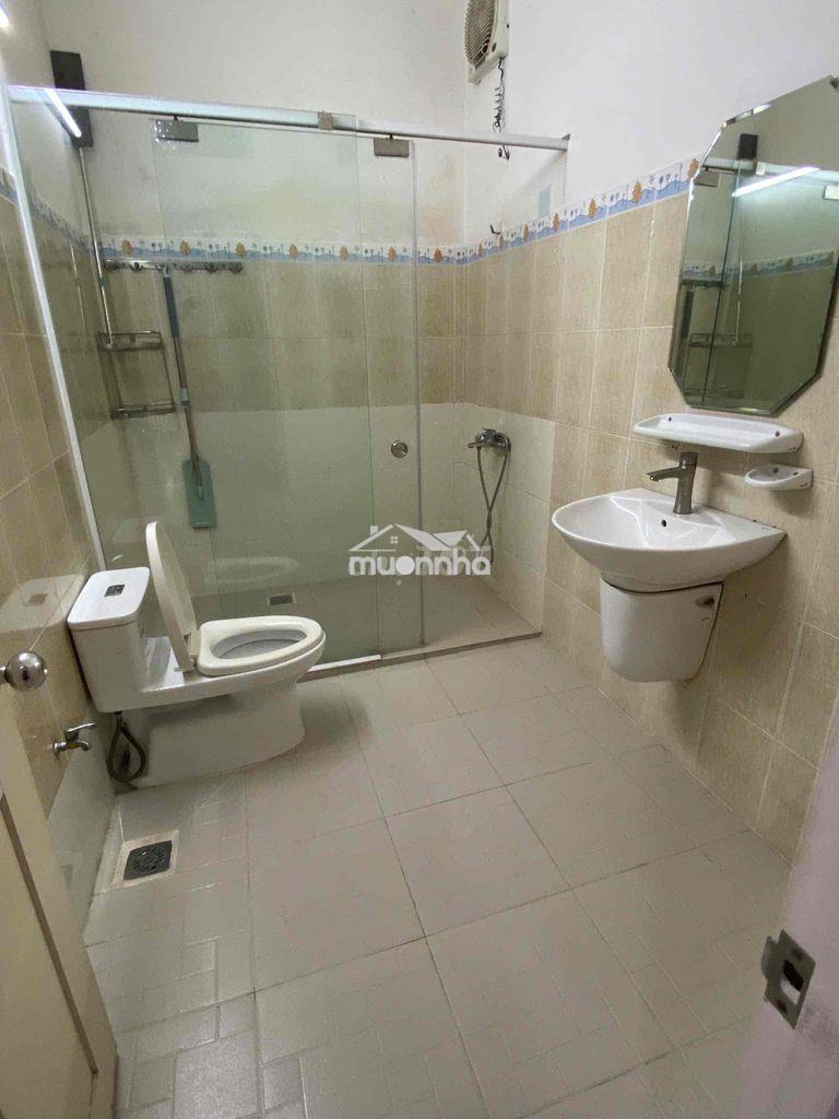Phòng riêng q8 ban công lớn 50m2 - Ảnh 3