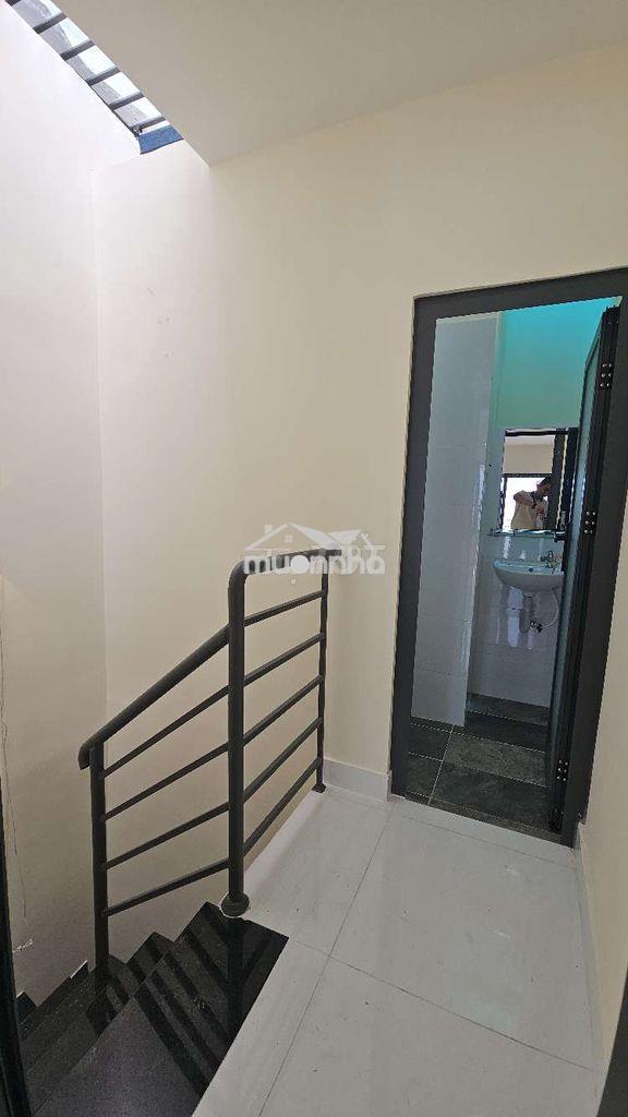 Nhà đẹp 2 lầu gần cầu chữ y - 3