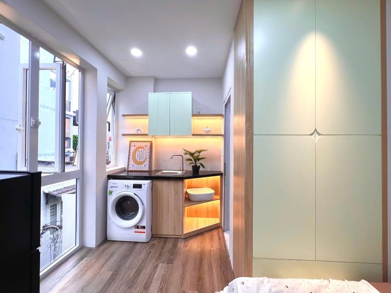 Cho thuê căn hộ 35m2 - full nội thất – cửa sổ lớn – có máy giặt riêng – giáp quận 1