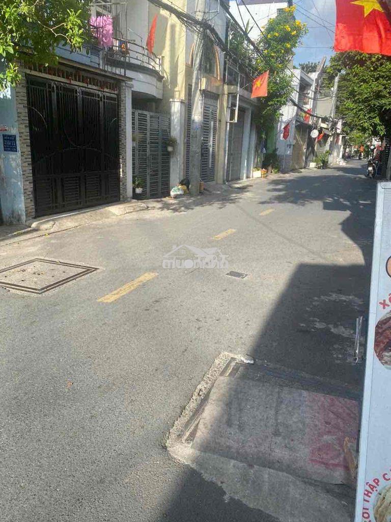 Cho thuê nhà xưởng ,công ty 200m2 giá 17tr