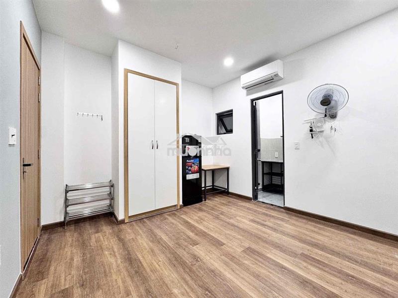 Studio tách bếp cửa sổ trời full nt a-z
